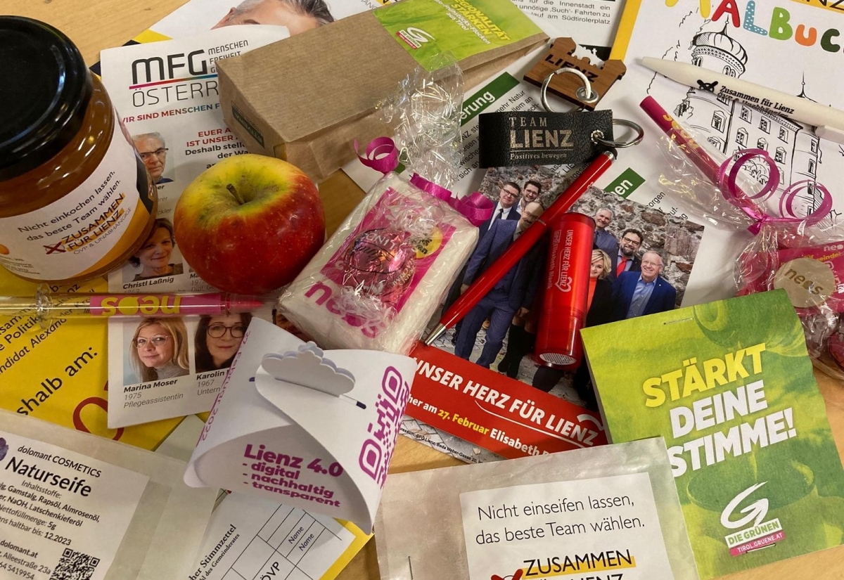 Die Wahlwerbung ist vor allem bunt und s&uuml;&szlig;