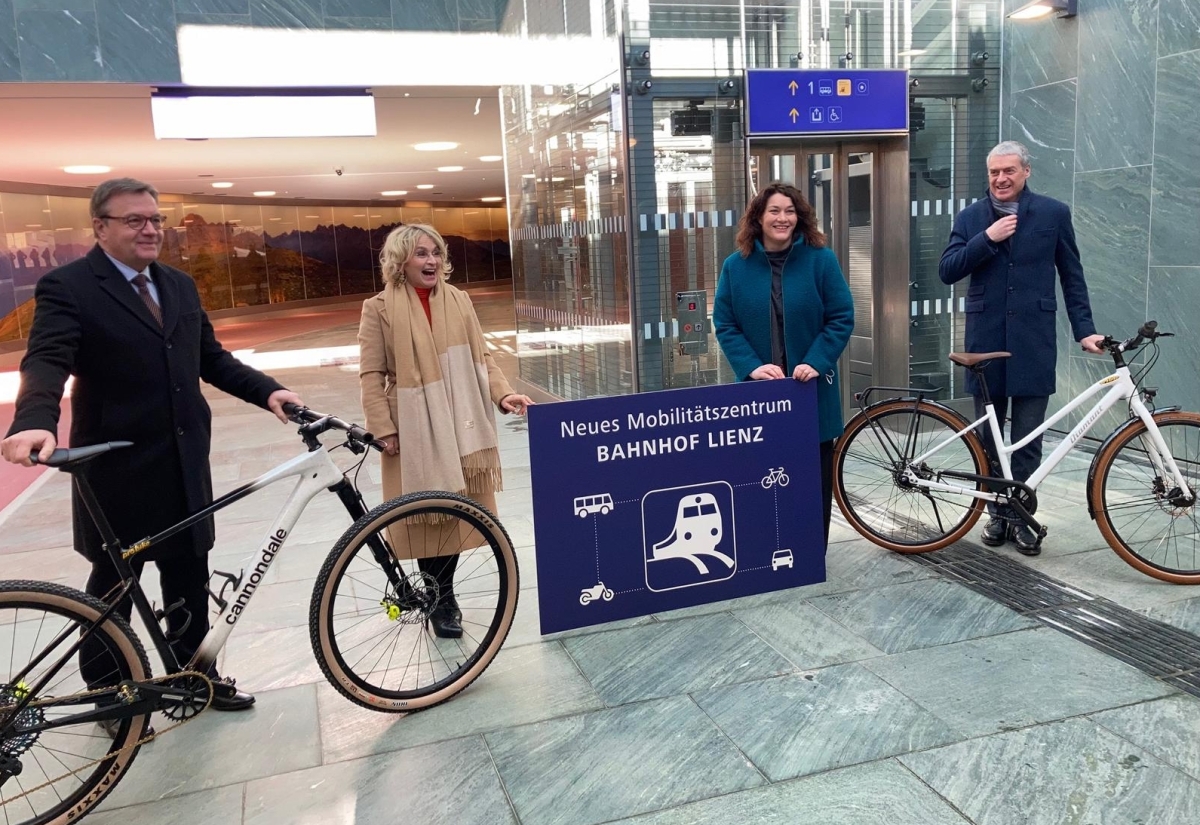 Vom Bahnhof zur Mobilit&auml;tsdrehscheibe