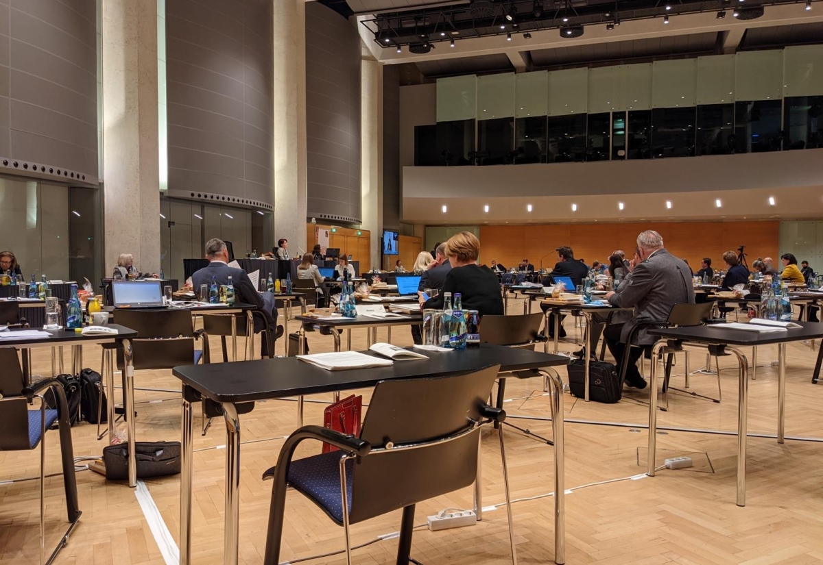 Landtag: Streit wegen Kindertherapiezentren