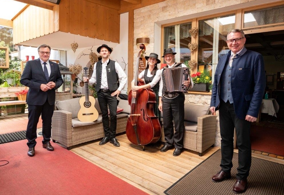 Sommerinitiative unterst&uuml;tzt Musiklandschaft und Gastronomie