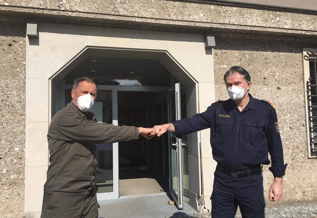 Polizei und Bundesheer kontrollieren Ausreisetestpflicht