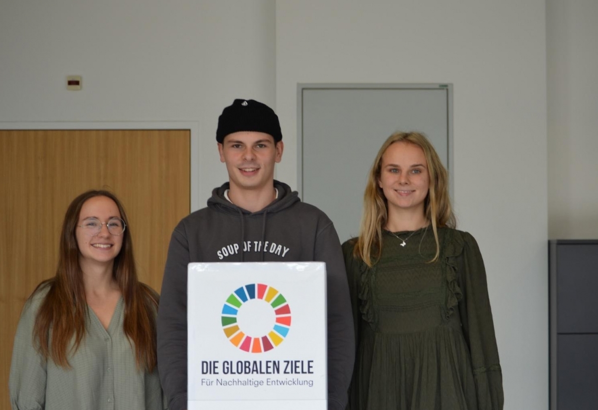 HAK-Sch&uuml;lerInnen machen sich f&uuml;r die 17 UN-Nachhaltigkeitsziele stark