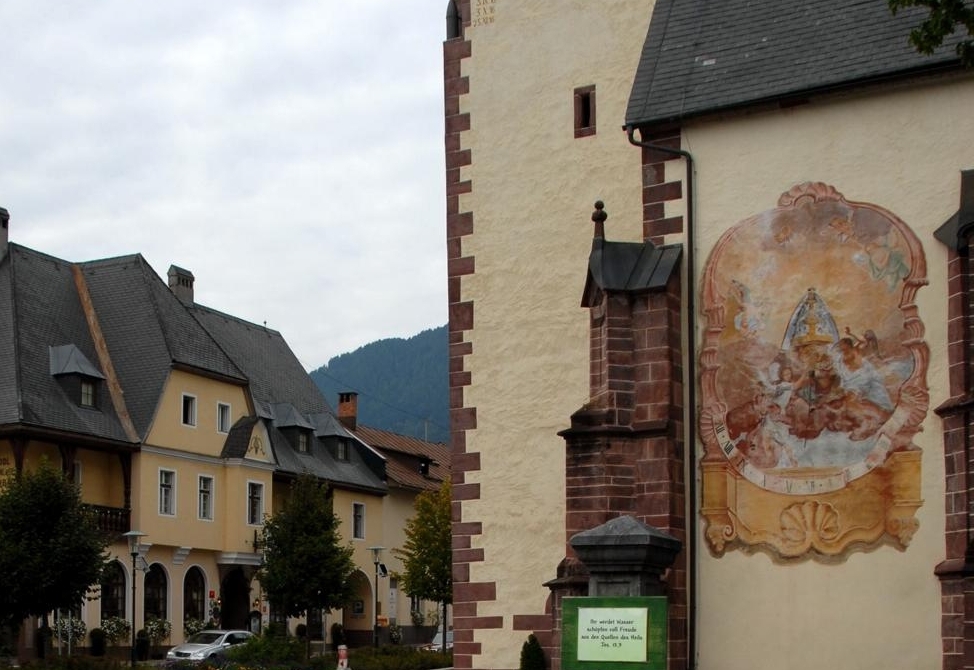 K&ouml;tschacher helfen K&ouml;tschachern in der Krise