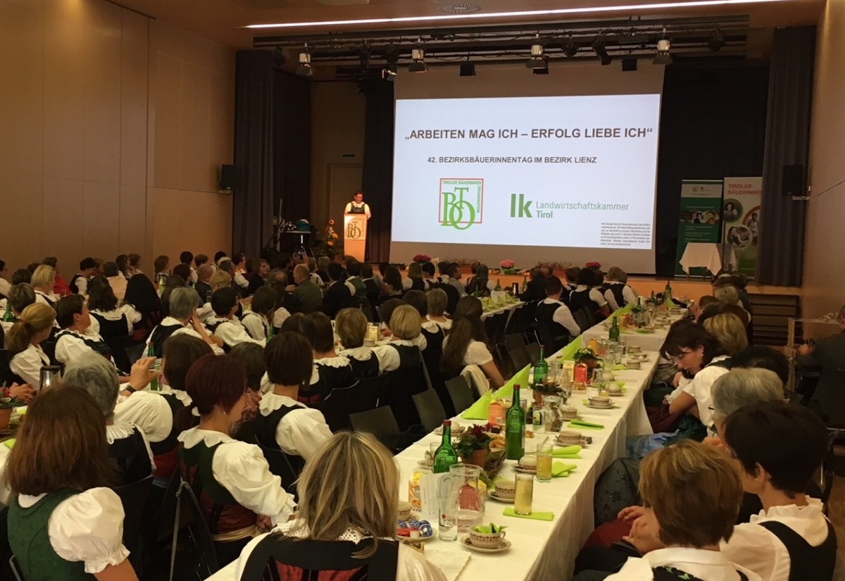 Erfolgreicher Bezirksb&auml;uerinnentag