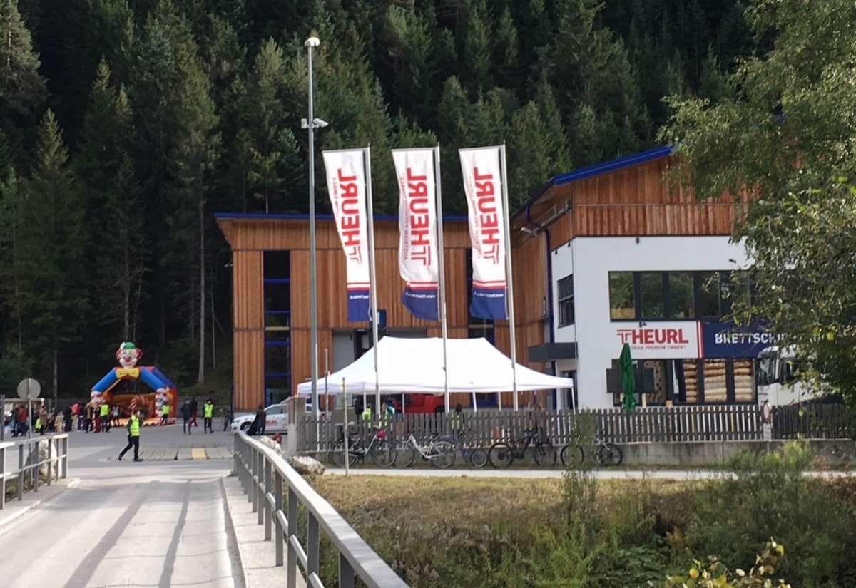 Tag der Offenen T&uuml;r im Brettschichtholzwerk