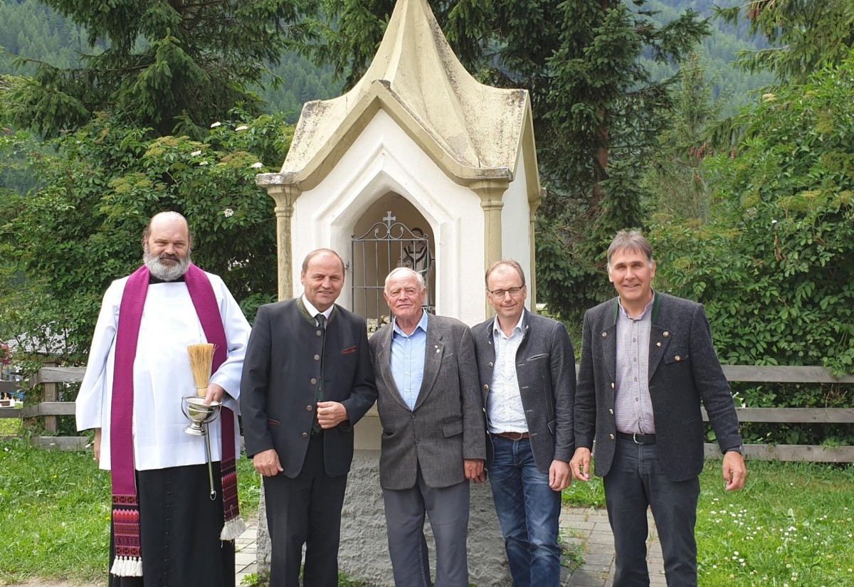 Grundzusammenlegung in Pr&auml;graten zur besseren Entwicklung