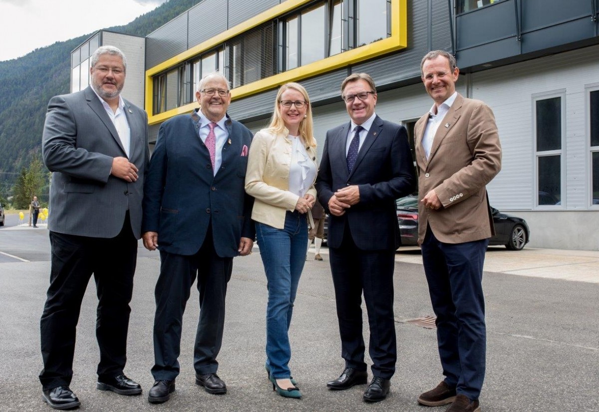 IDM setzt auf Erweiterung