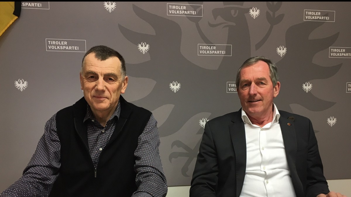 Bauernvertreter f&uuml;r Aufkl&auml;rung statt Verboten auf Almen