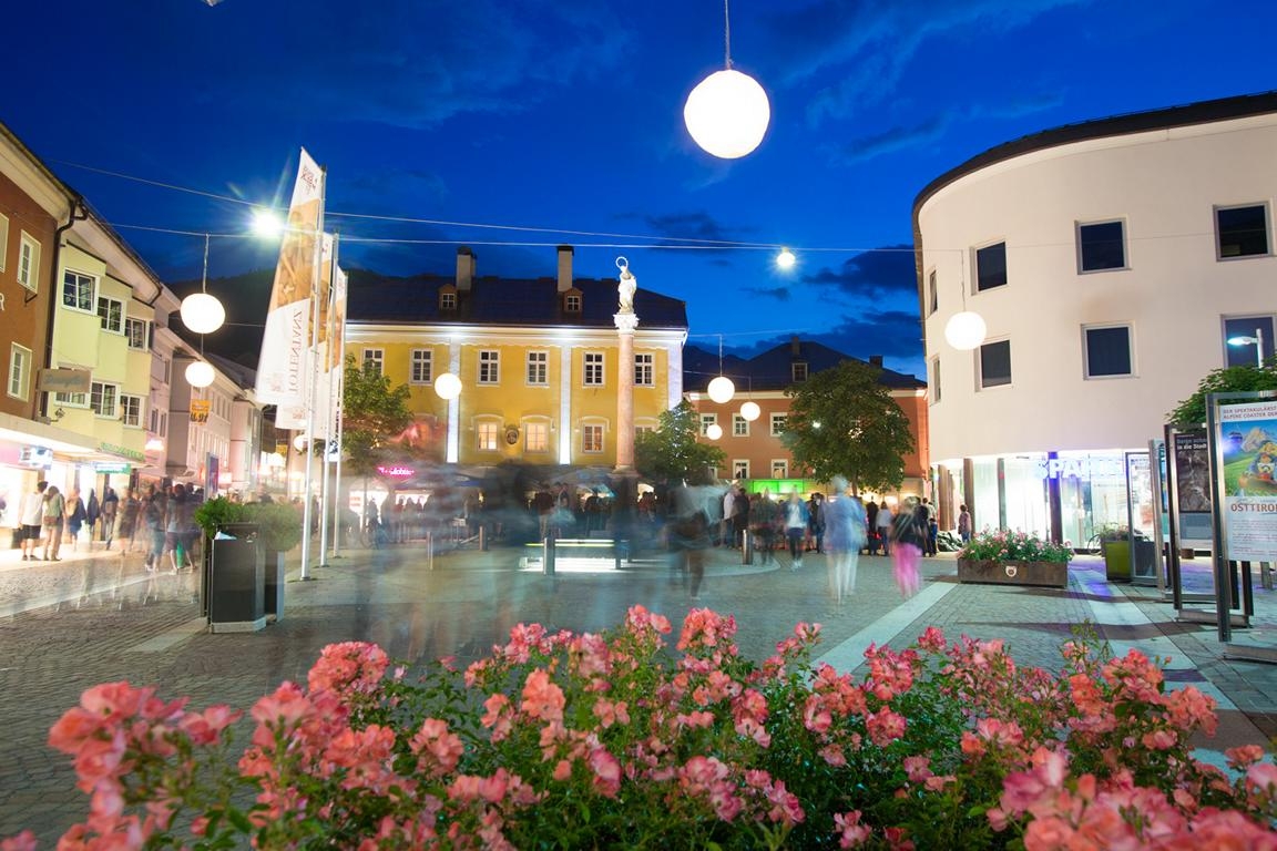 Moonlight Shopping in Lienz am Donnerstag