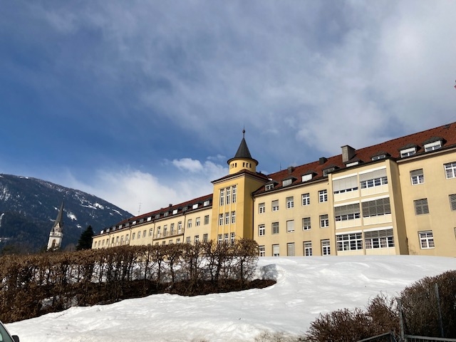 Tiroler Krankenh&auml;user bekommen mehr Geld vom Land