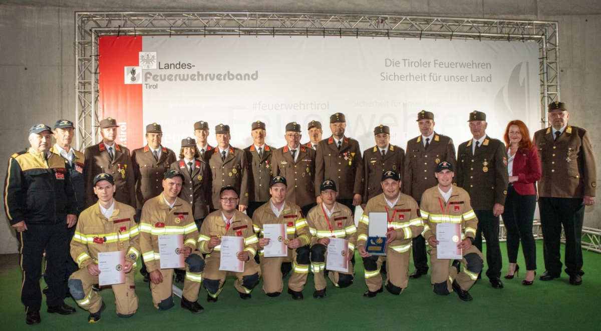 Leistungsabzeichen in Gold f&uuml;r Osttiroler Feuerwehrm&auml;nner