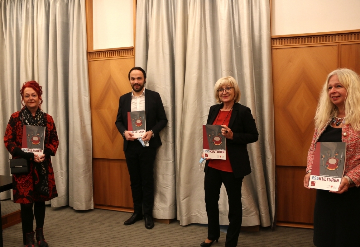 Tiroler und S&uuml;dtiroler Esskulturen 