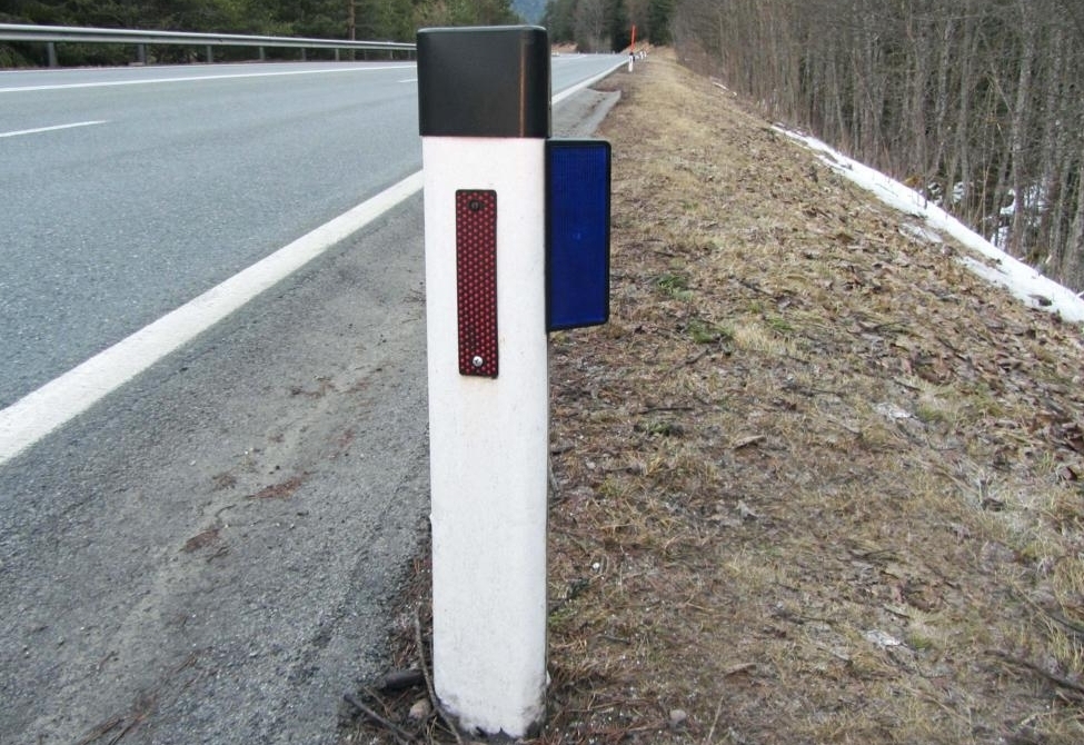 Wildwarnger&auml;te verbessern Sicherheit auf Tirols Stra&szlig;en