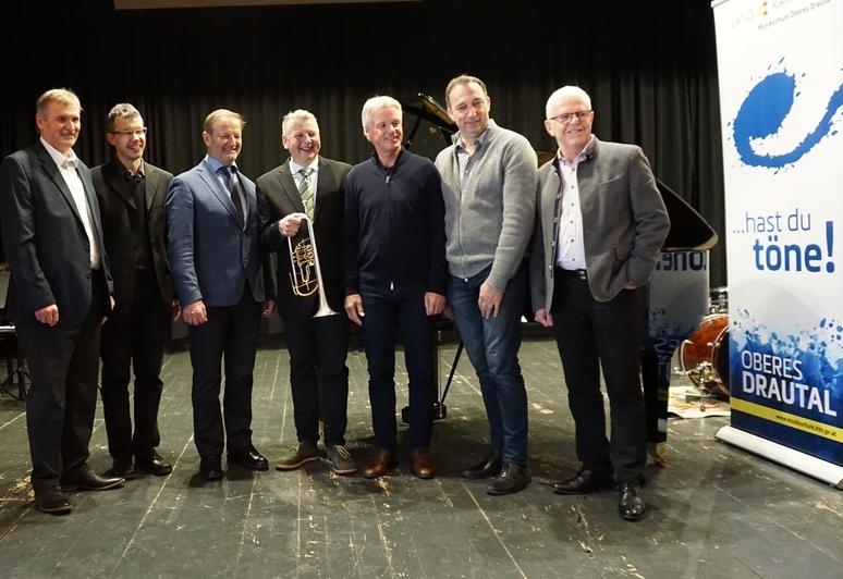 &bdquo;Unser neues Klavier ist angekommen!&ldquo; 