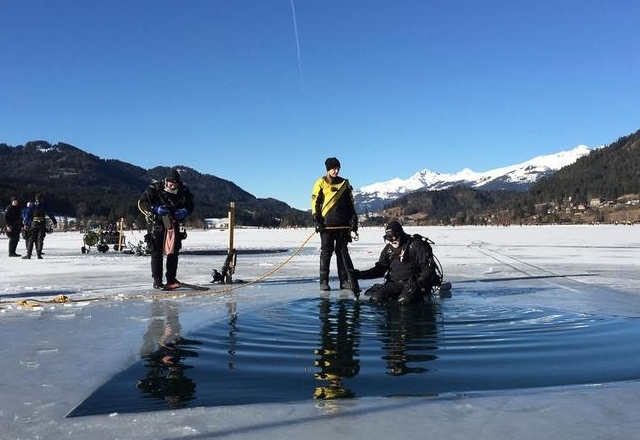 Bilder unterm Eis am Wei&szlig;ensee