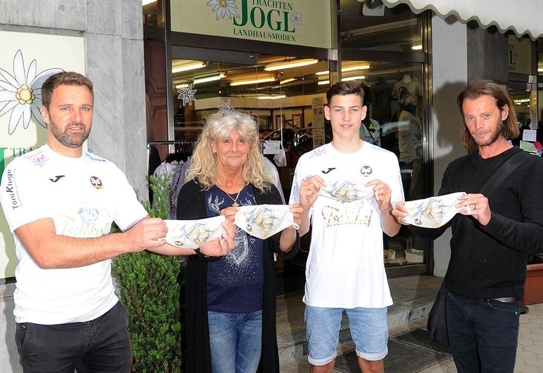 Masken f&uuml;r den Fu&szlig;ball