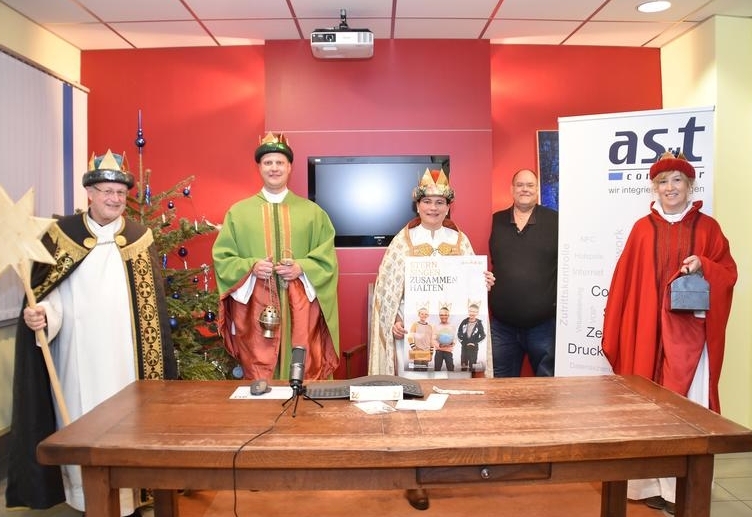 Die drei Weisen finden viele Wege