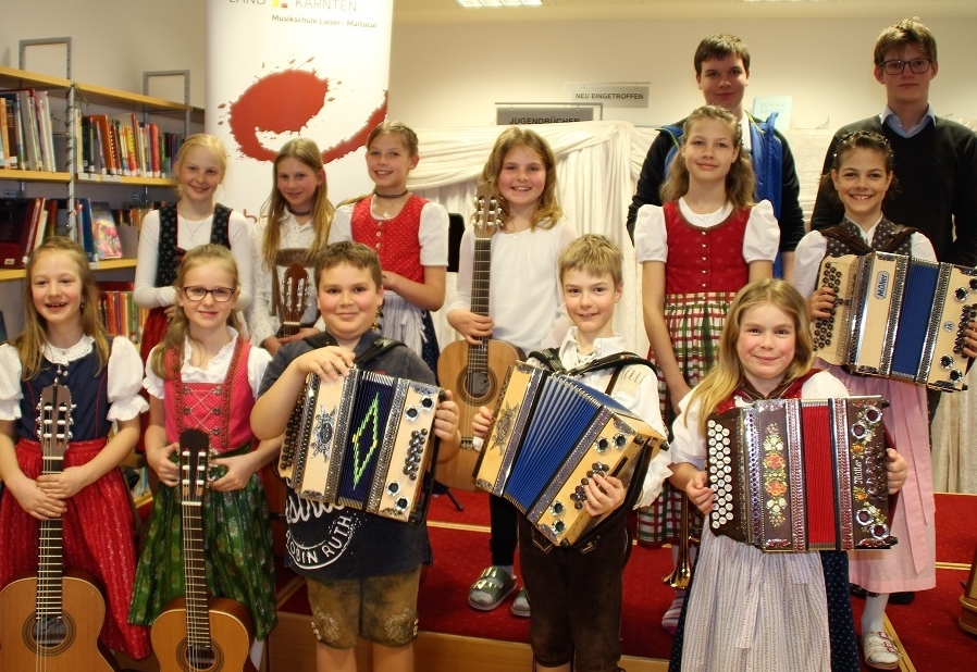 Musiksch&uuml;ler spielten vor