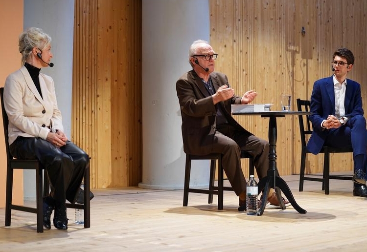 K&ouml;hlmeier las in Spittal