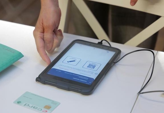 Testbusse statt Teststra&szlig;en