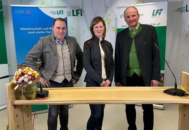 Mehr Tiere m&uuml;ssen auf die Almen