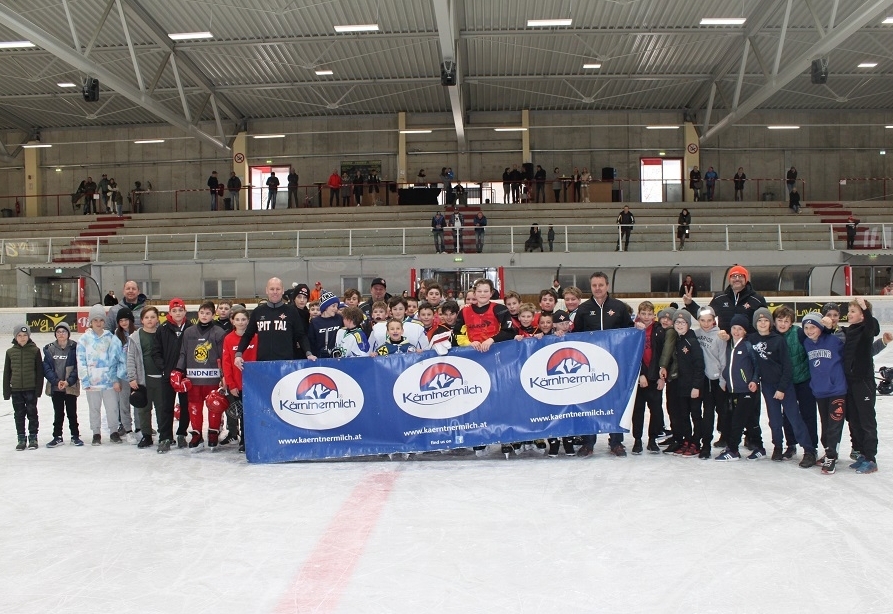 Die &bdquo;Junior Ultras Spittal&ldquo; stellen sich vor