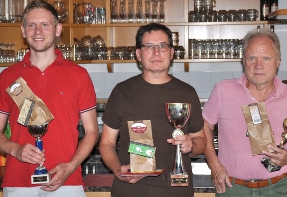 Schach-Gemeindemeisterschaft geschlagen