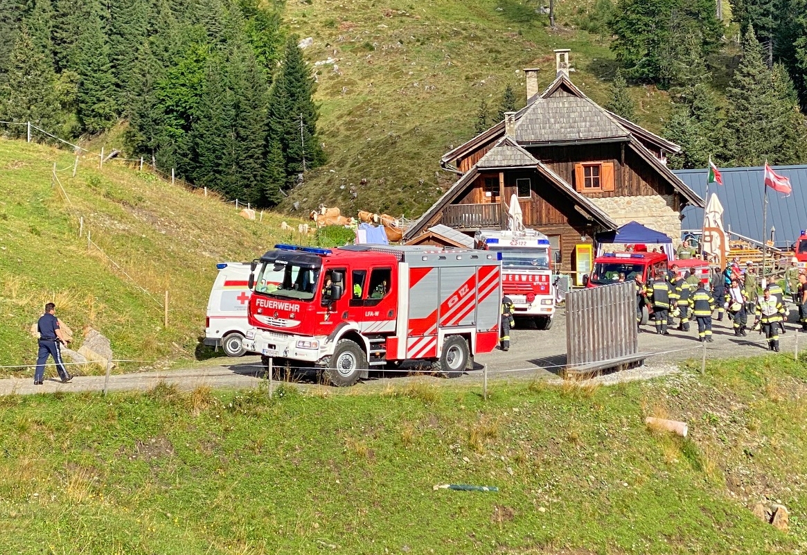 T&ouml;dlichger Fahrzeugabsturz auf der Straniger Alm
