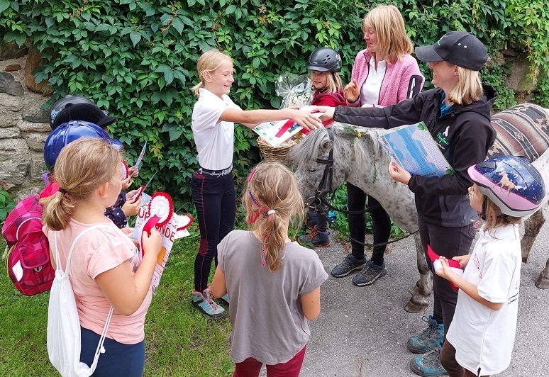 Reiter in M&ouml;rtschach feierten ihre Glanzleistungen