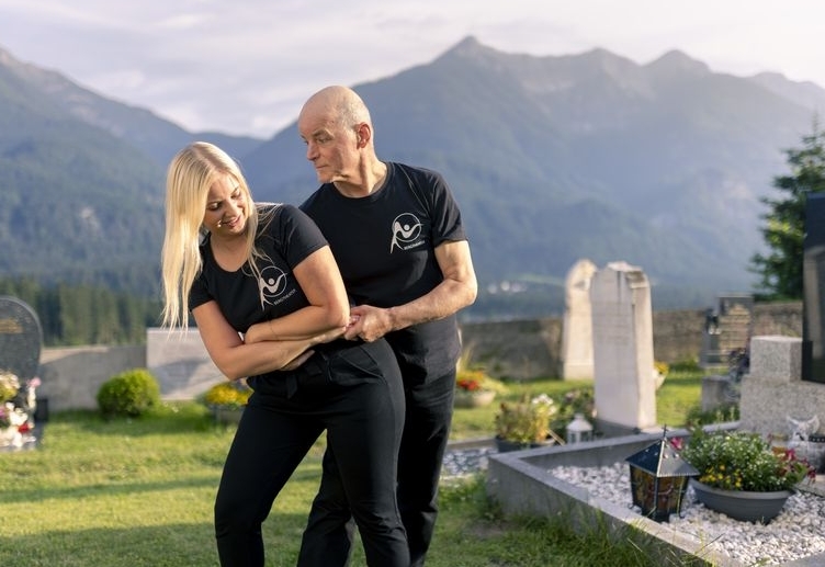 Theatergruppe Berg spielt den "Totentanz"