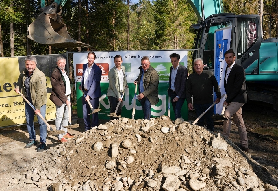 Spatenstich f&uuml;r Gemeinschaftskraftwerk Lamnitz