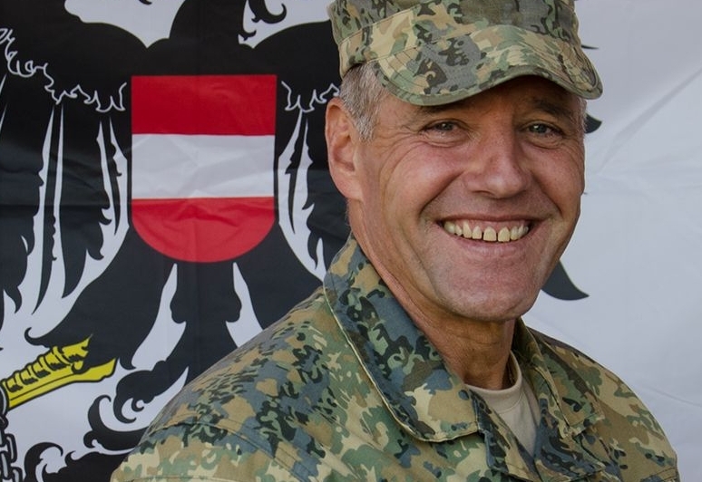 Kommando&uuml;bergabe bei den Hochgebirgsj&auml;gern