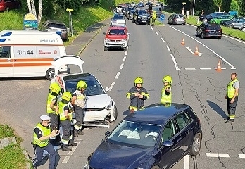 Verkehrsunfall auf der Millst&auml;tter Stra&szlig;e 
