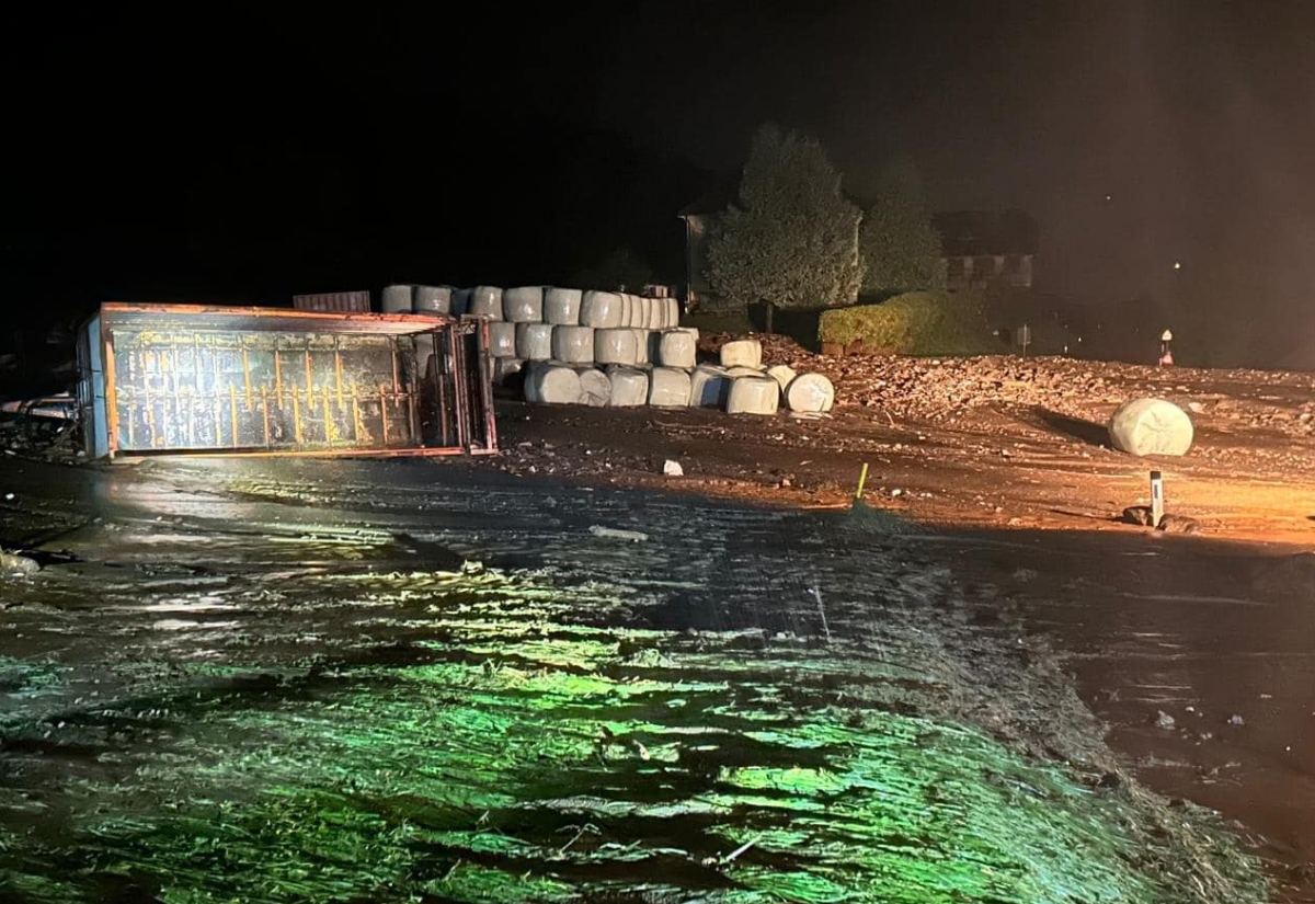 Schweres Unwetter hinterlie&szlig; Spur der Verw&uuml;stung