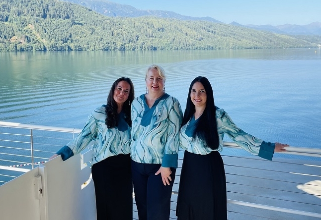 Caro Berger: Den See am Leib tragen