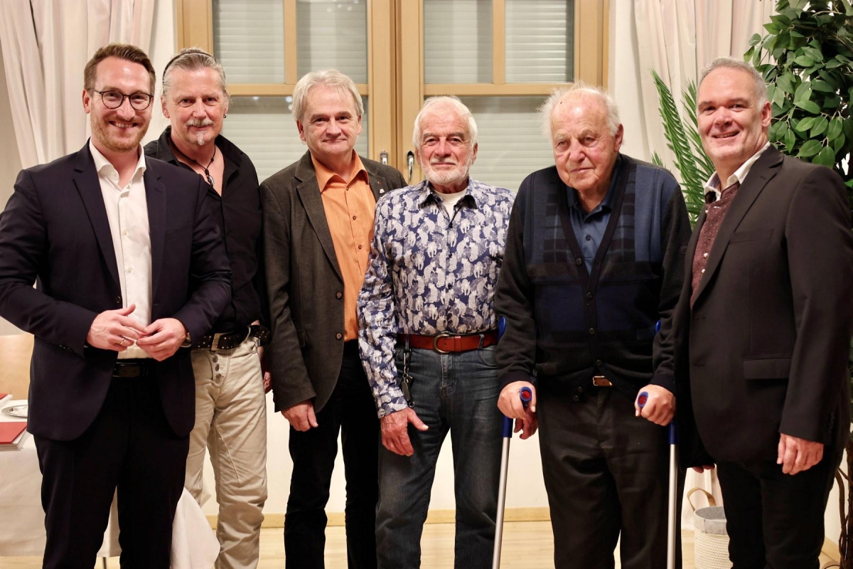 &Ouml;GB Lienz ehrt langj&auml;hrige Mitglieder