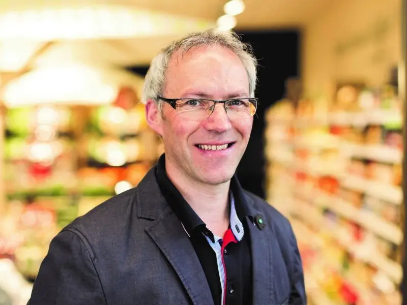 Frisch gepresst: naturtrüber Apfelsaft aus Osttirol