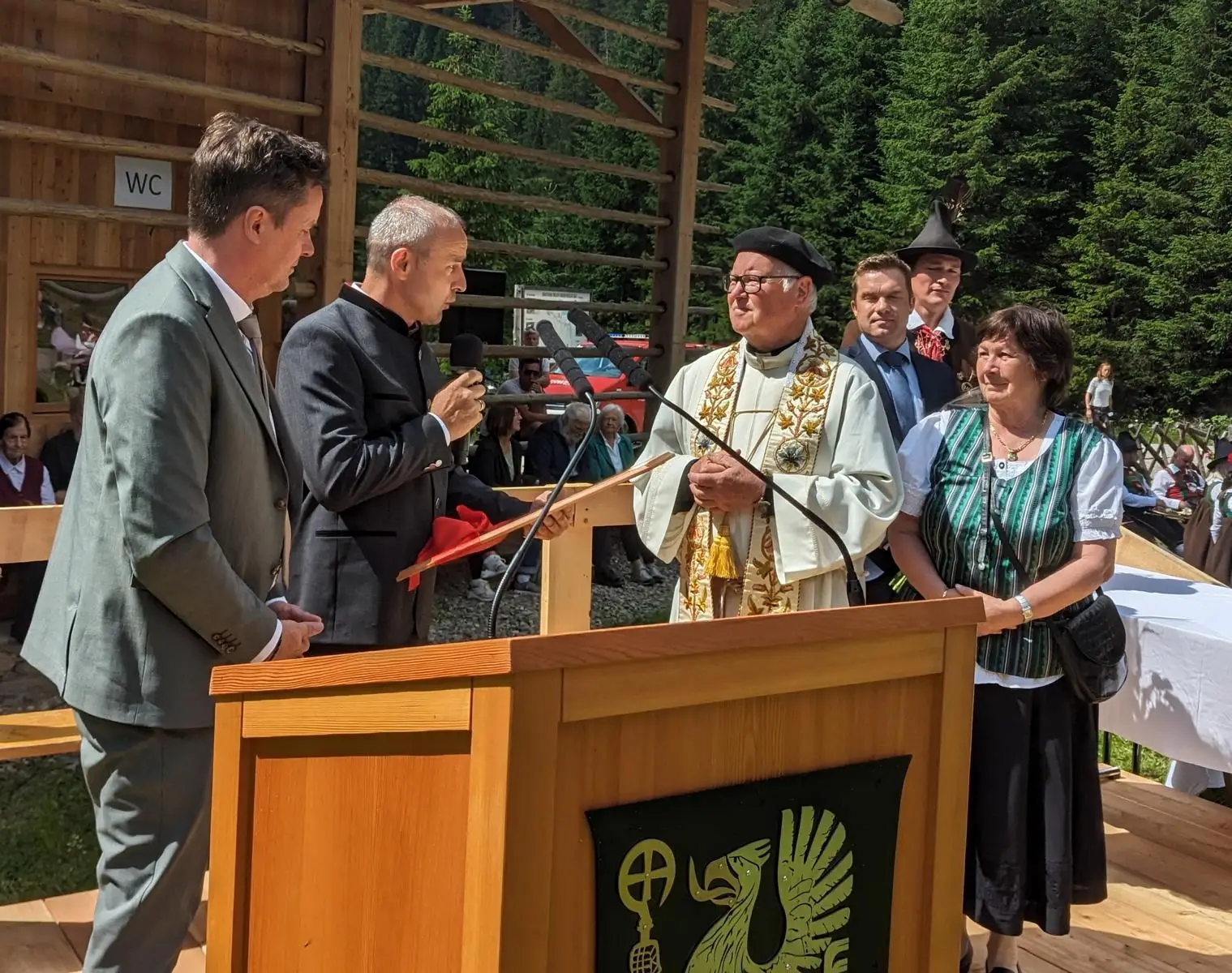 PXL_20240714_085634751.MP (1)