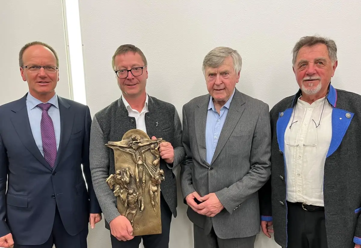 Rekordergebnis bei Versteigerung fürs Bildungshaus