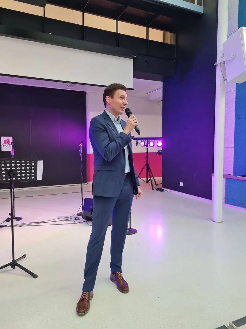 Dir. Erich Huber begrüßte die Gäste.