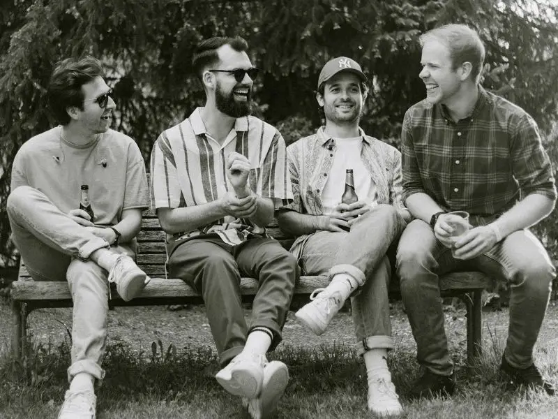 Als Indie-Rockband „Maya“ sind Florian Eder, Lukas Bachlechner, Alexander Schneider und Johannes Steinringer (v. l.) seit 2022 auf der Bühne – seit 2015 als Broseidon. Foto: Elias Bachmann 