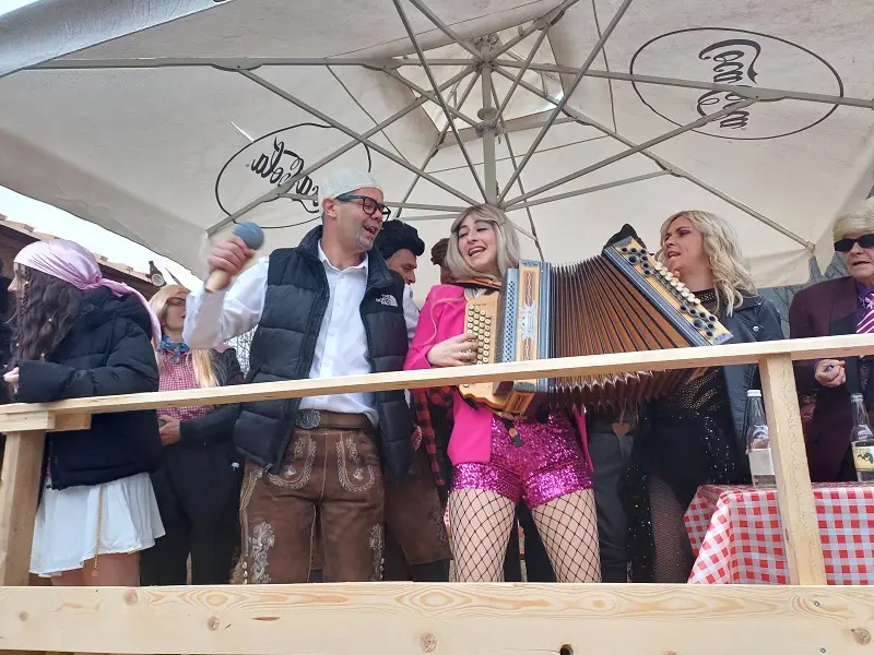 „Live“ in Kleblach-Lind: DJ Ötzi, Melissa Naschenweng, Helene Fischer und Heino…