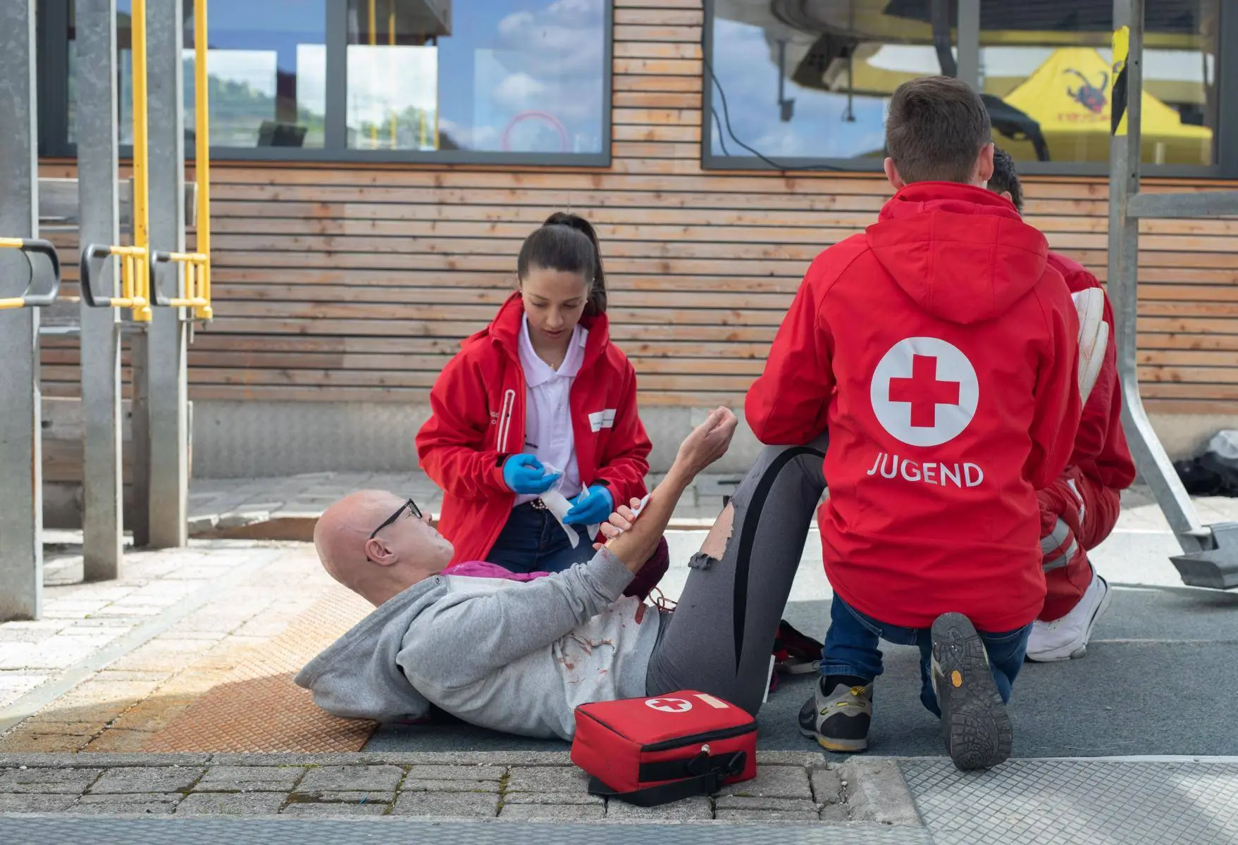 Ein simulierter Arbeitsunfall auf der Liftstation Haunold