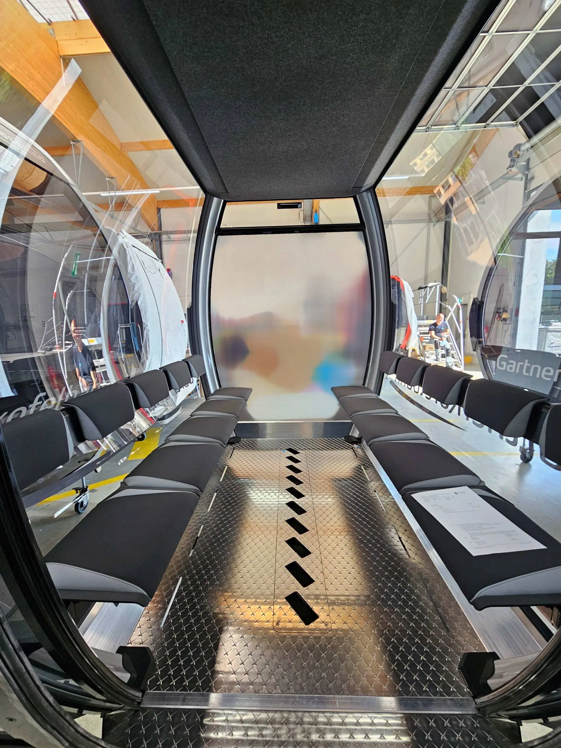 Kräftig investiert wurde am Nassfeld – Kärntens größtem Skigebiet. Dort fährt seit letzter Woche eine nagelneue 10er Kabinenbahn. Foto: Gartnerkofel Liftgesellschaft