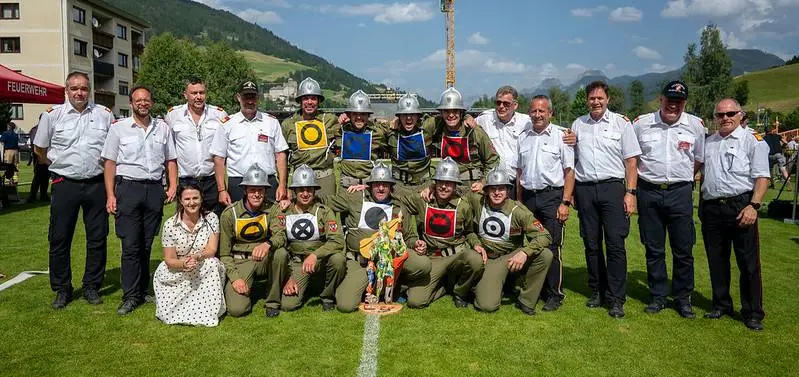 Jubel bei Niederthai3 über Landessieg. Foto: LFV Tirol/Manuel Würtenberger