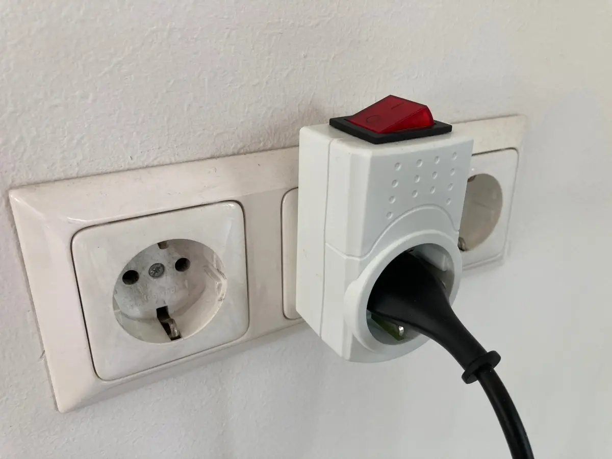 TIWAG senkt Tarife, Stromstreit mit AK geht weiter