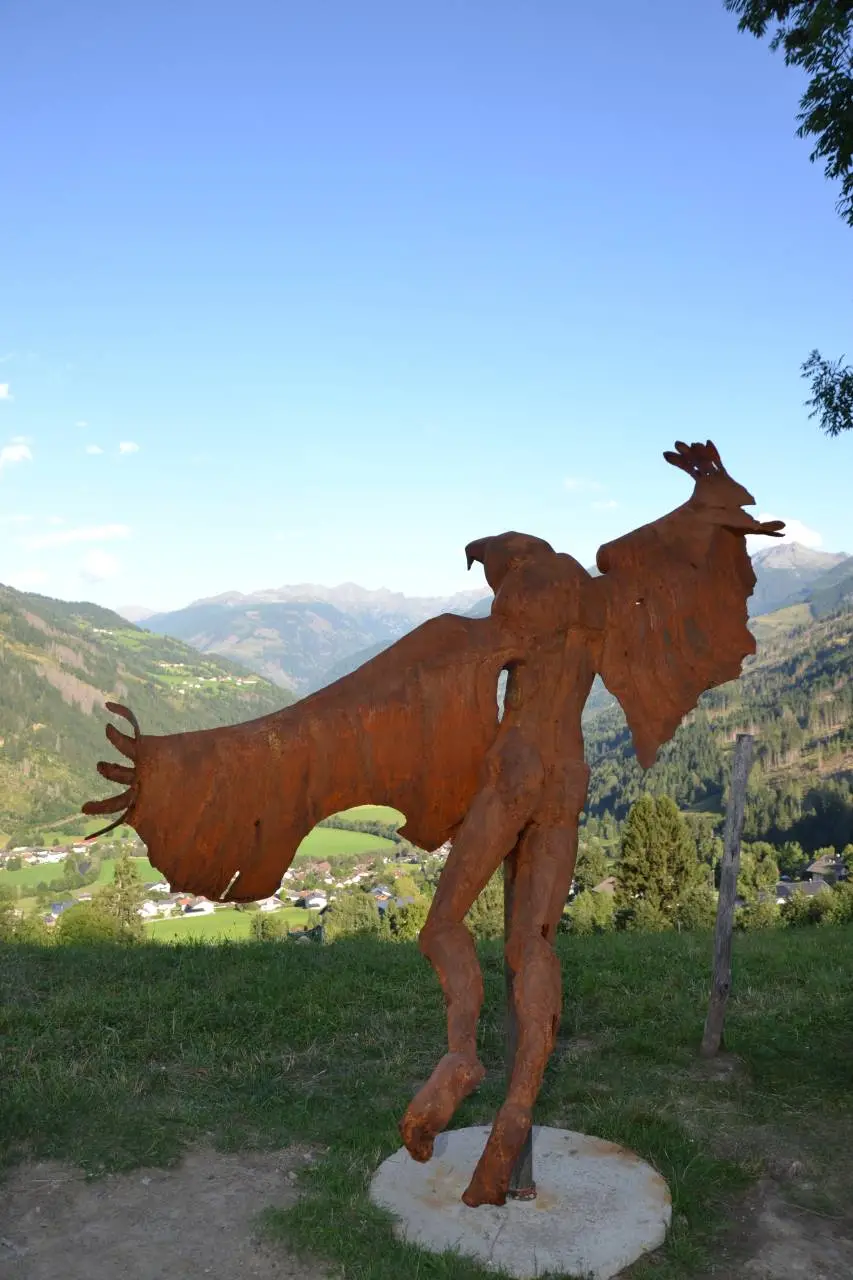 Der „Homo Volucris“ soll dazu animieren, in die großartige Bergwelt des Mölltals einzutauchen.