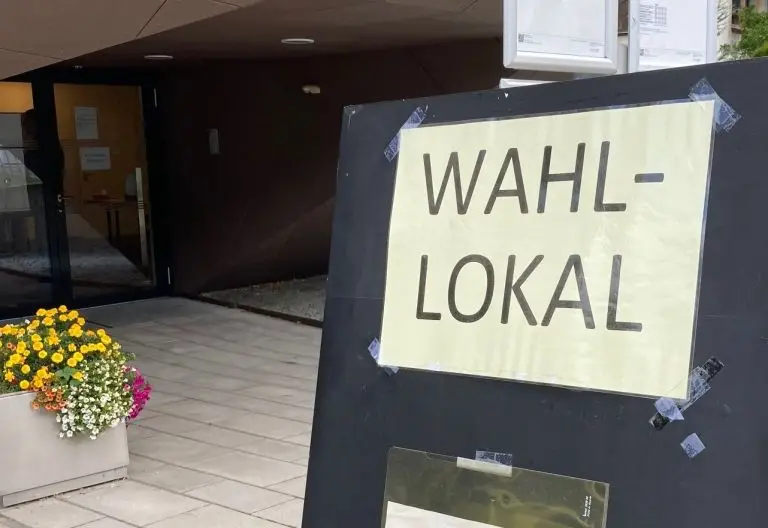 Alexander Van der Bellen bleibt Bundespräsident