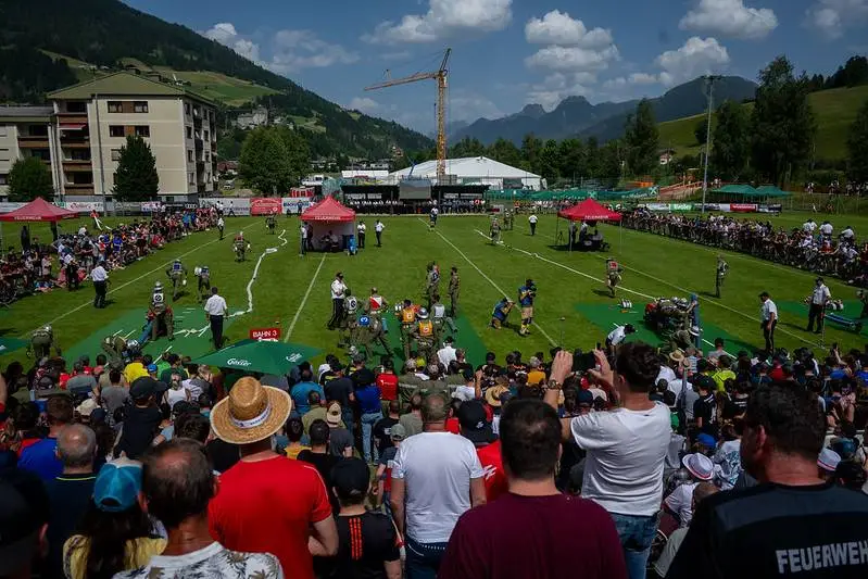 Beste Stimmung bei Hochsommerhitze in Sillian. Foto: LFV Tirol/Manuel Würtenberger