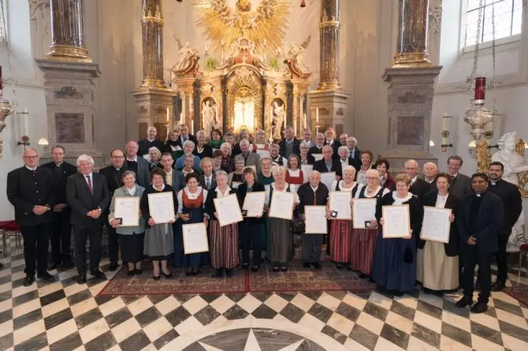 Diözesane Ehrenzeichen für engagierte OsttirolerInnen